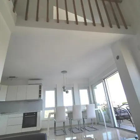 Duplex Mandre
