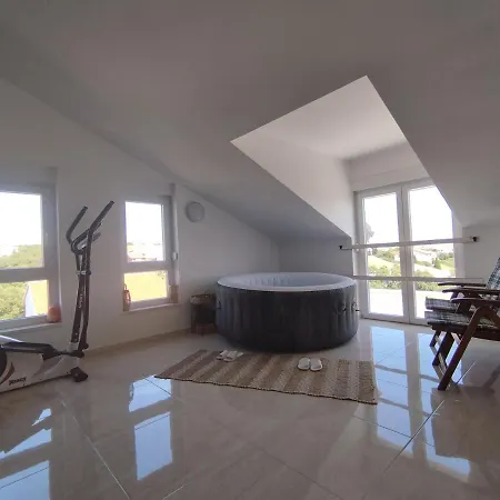 Apartment Duplex Mandre