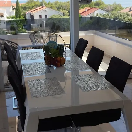 Duplex Apartment Mandre